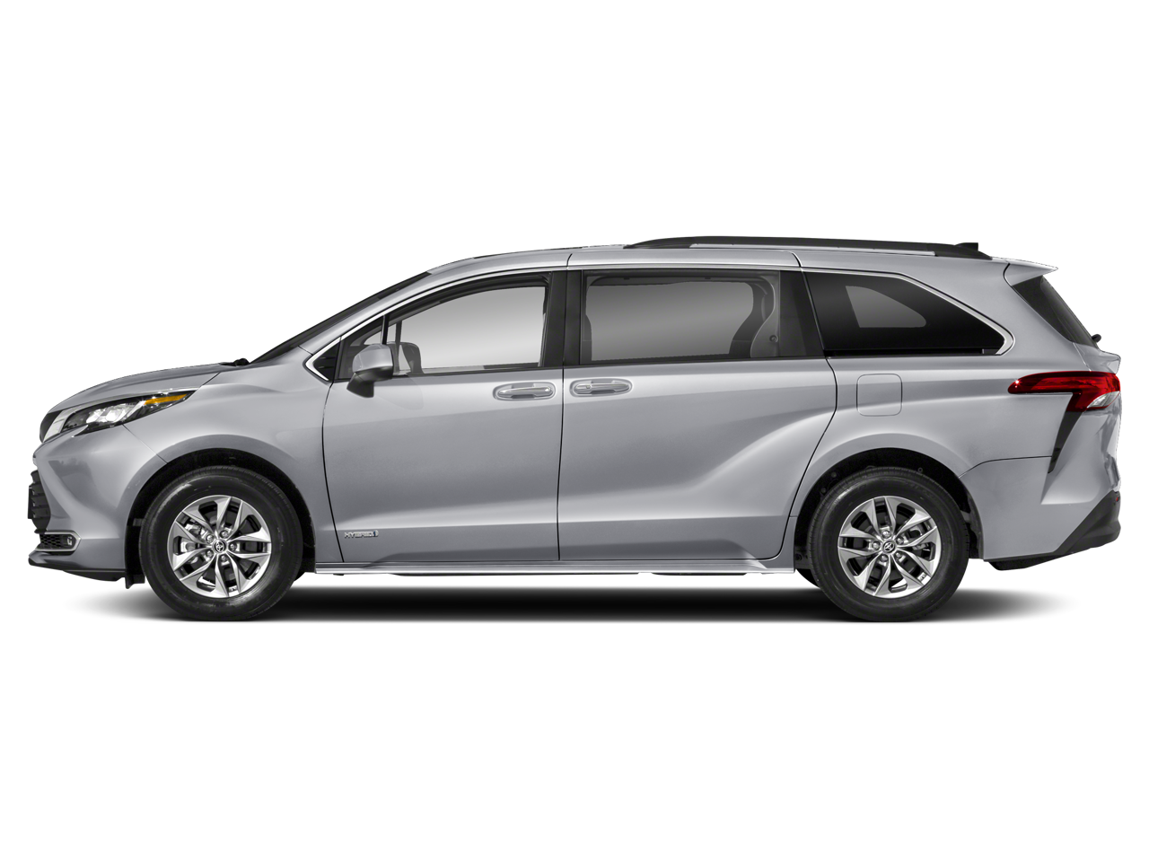 2022 Toyota Sienna XLE photo 3