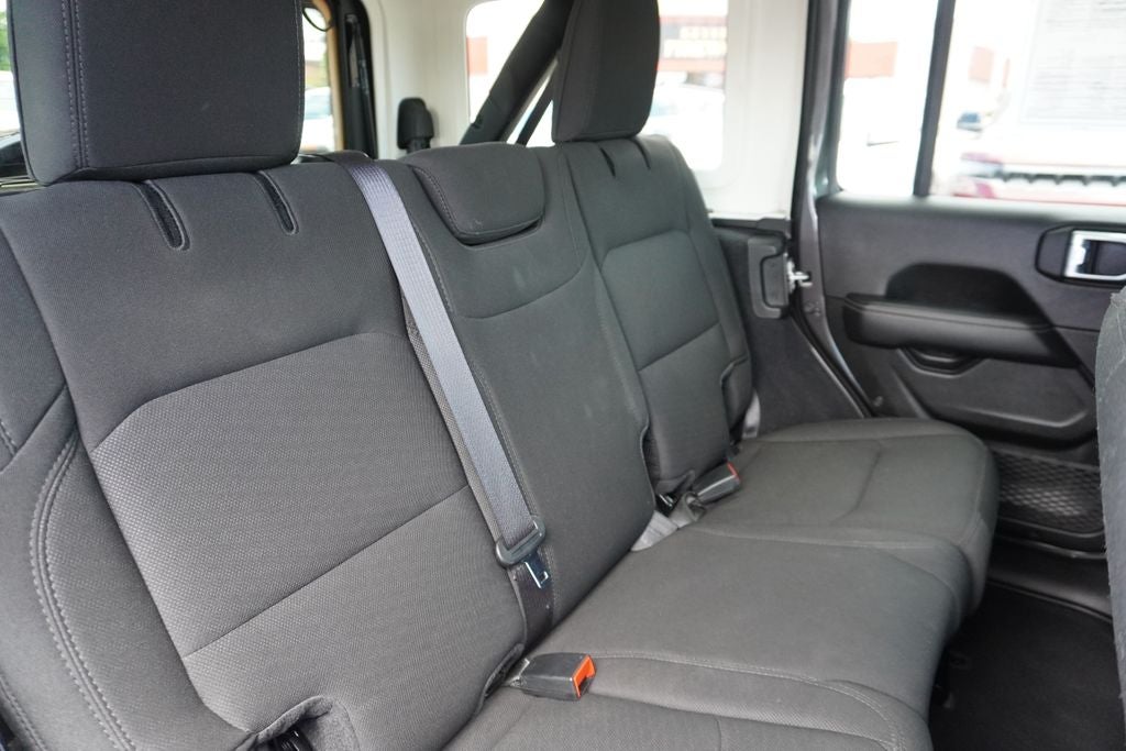 2023 Jeep Wrangler 4-Door Sahara