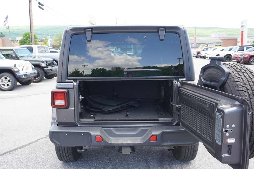 2023 Jeep Wrangler 4-Door Sahara