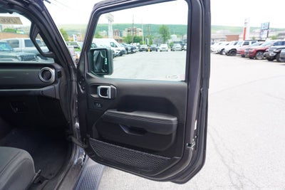 2023 Jeep Wrangler 4-Door Sahara