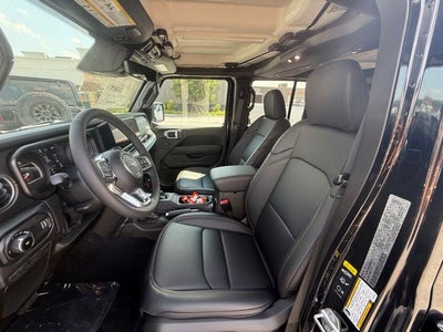 2025 Jeep Wrangler 4-Door Sahara 4x4
