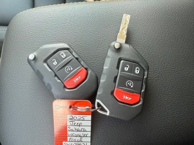 2025 Jeep Wrangler 4-Door Sahara 4x4