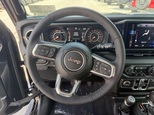 2025 Jeep Wrangler 4-Door Sahara 4x4