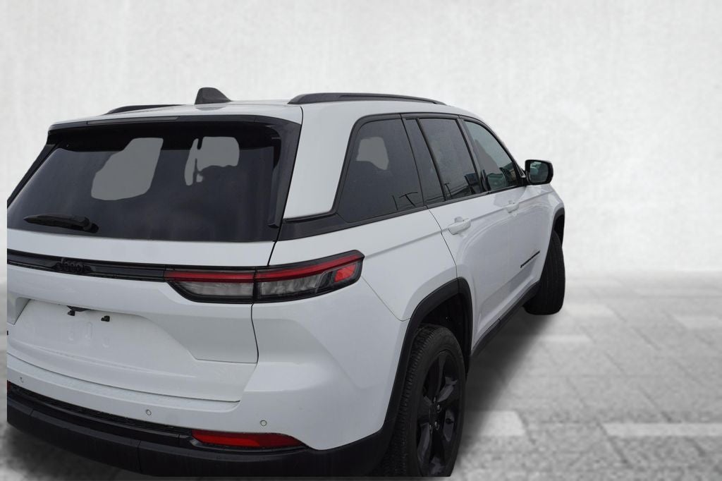 2023 Jeep Grand Cherokee Altitude 4x4