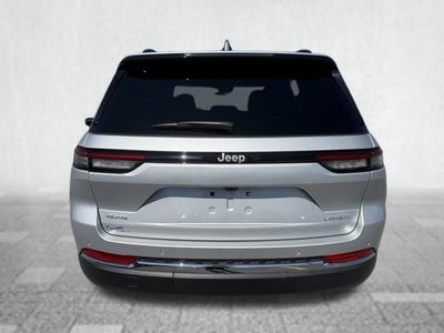 2025 Jeep Grand Cherokee Laredo X 4x4