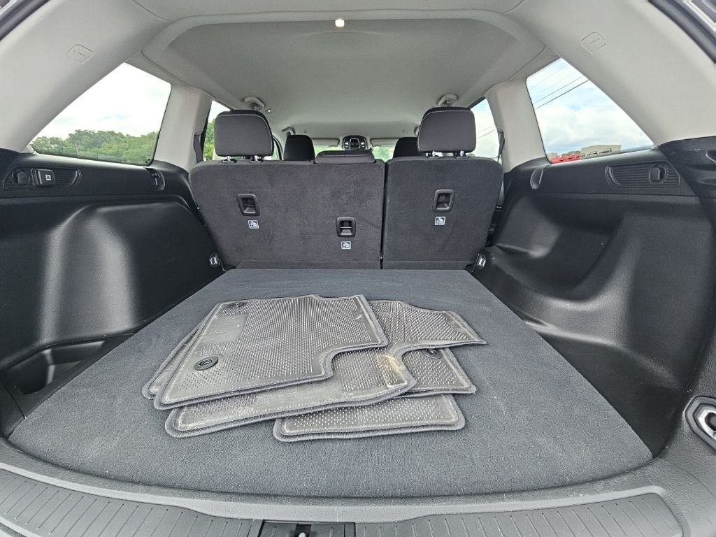 2023 Jeep Grand Cherokee Laredo 4x4