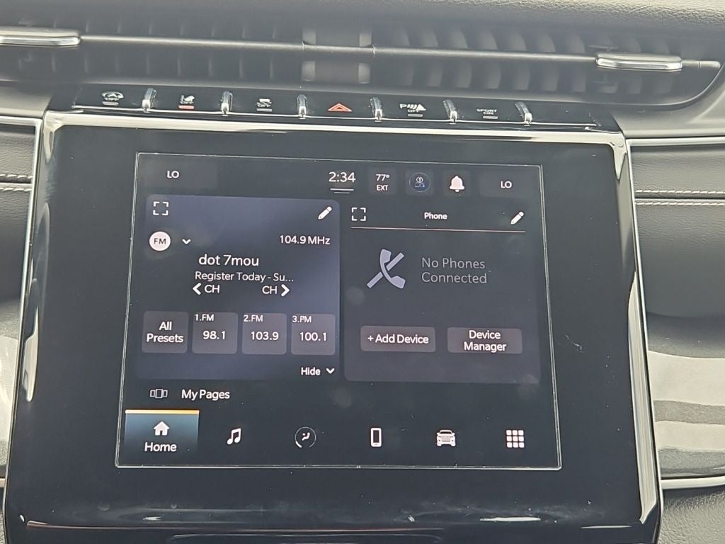 2023 Jeep Grand Cherokee Laredo 4x4