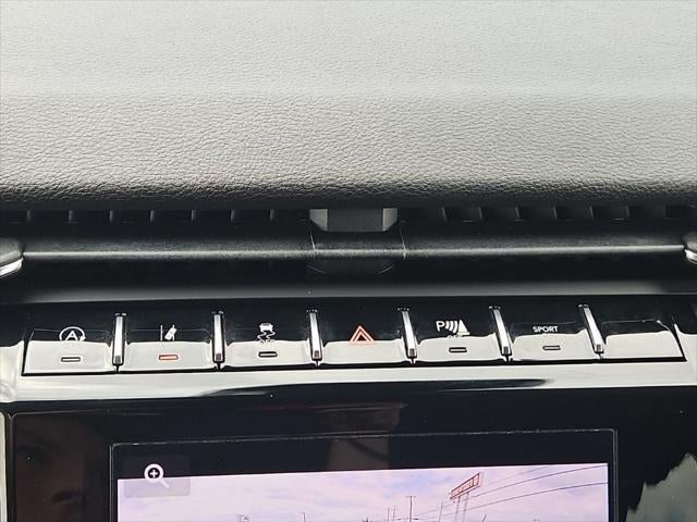 2023 Jeep Grand Cherokee Laredo 4x4