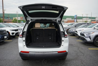 2025 Jeep Grand Cherokee L Limited 4x4