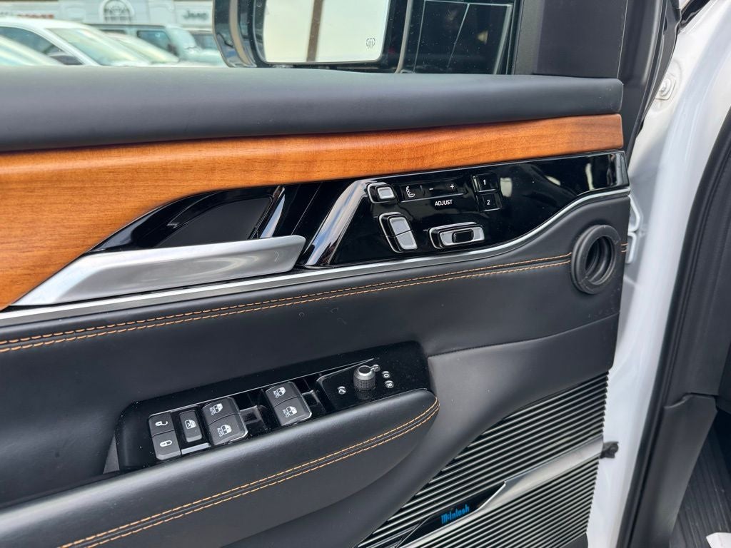 2024 Jeep Grand Wagoneer L Series III 4x4