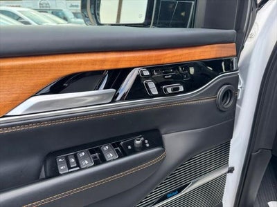 2024 Jeep Grand Wagoneer L Series III 4x4