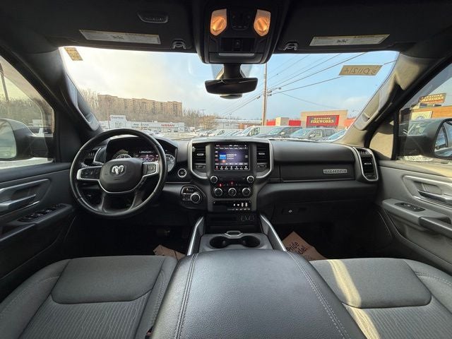 2021 RAM 1500 Big Horn Quad Cab 4x4 6'4' Box