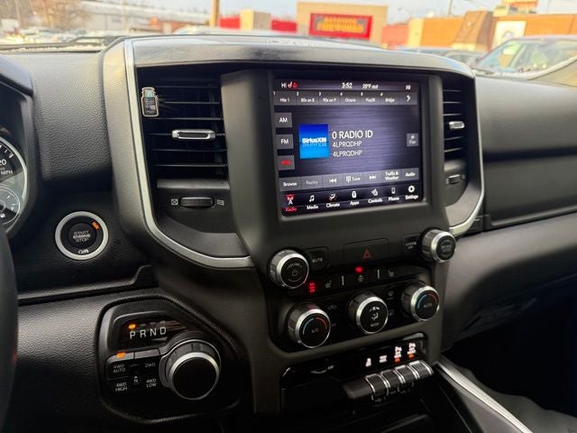 2021 RAM 1500 Big Horn Quad Cab 4x4 6'4' Box