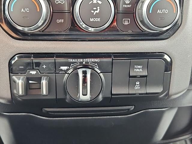 2023 RAM 1500 Big Horn Crew Cab 4x4 5'7' Box
