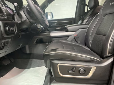 2025 RAM 1500 Laramie Crew Cab 4x4 5'7' Box