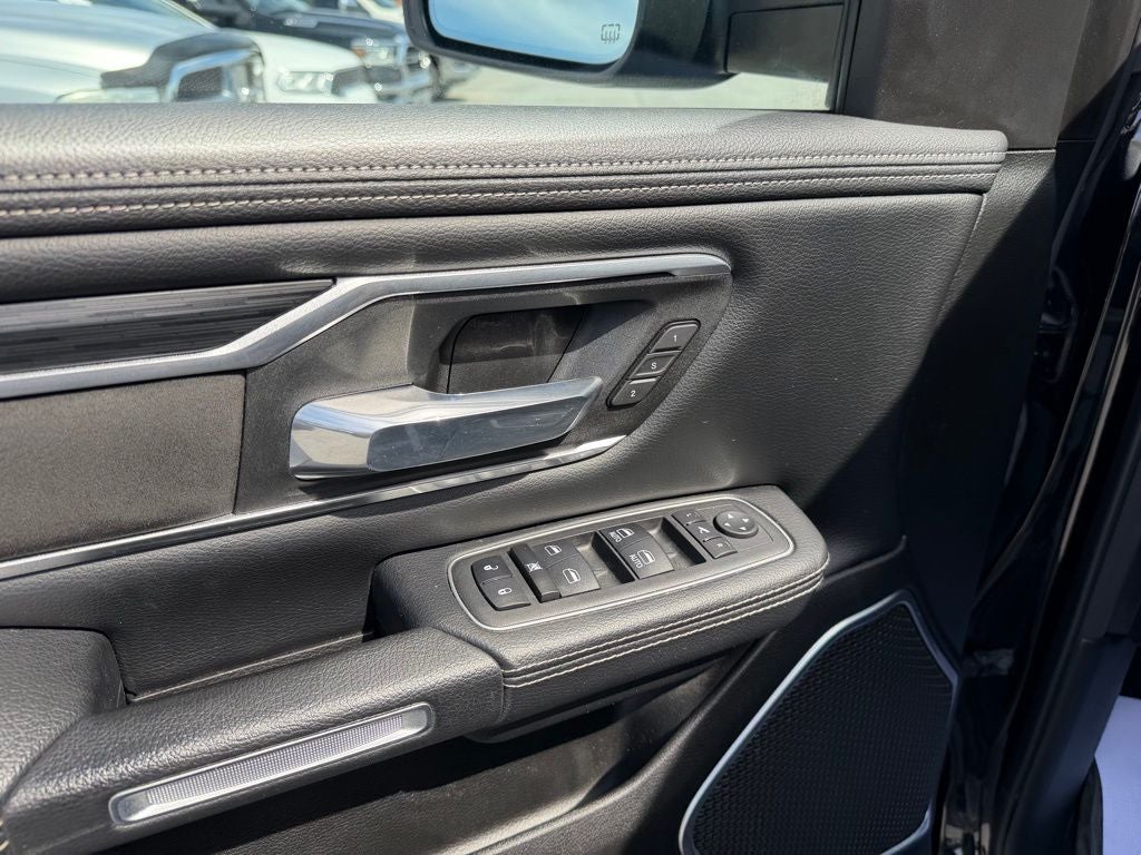 2023 RAM 1500 Laramie Crew Cab 4x4 5'7' Box