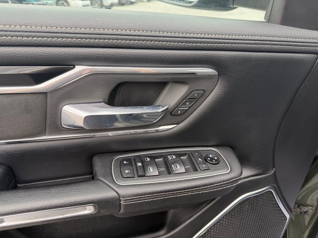 2021 RAM 1500 Laramie Crew Cab 4x4 5'7' Box