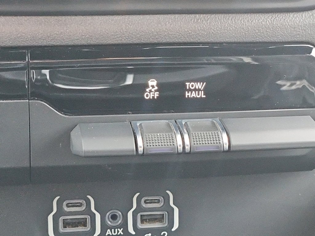2020 RAM 1500 Rebel Crew Cab 4x4 5'7' Box
