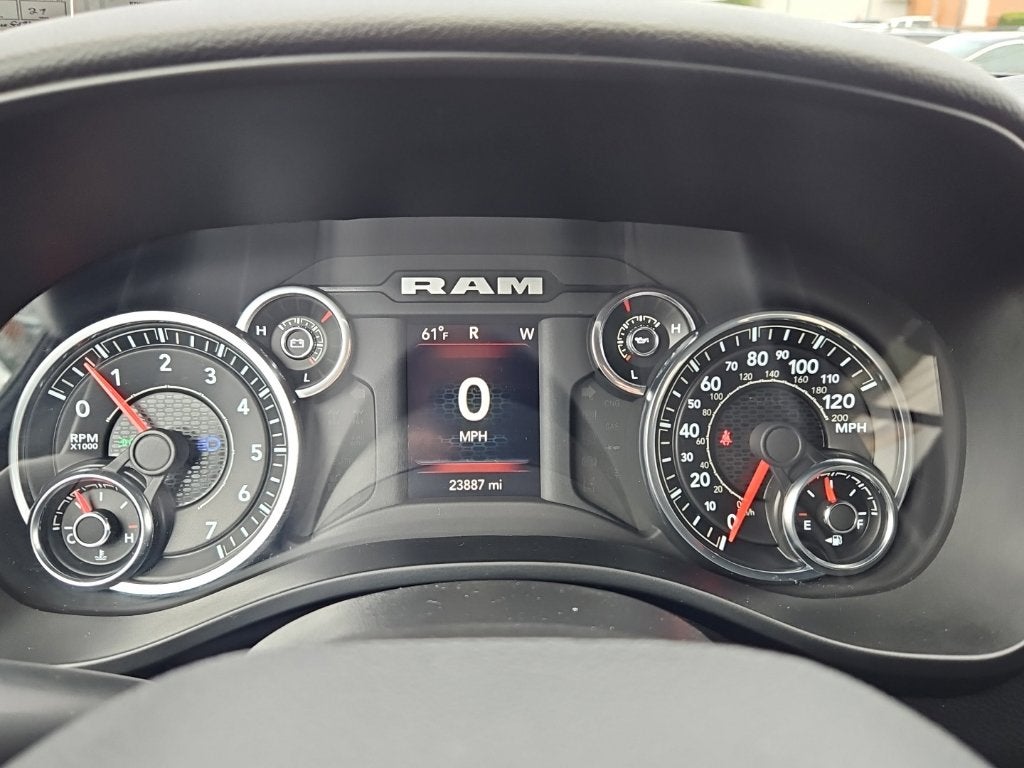 2023 RAM 1500 Big Horn Crew Cab 4x4 6'4' Box