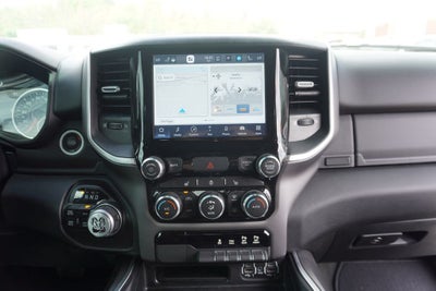 2022 RAM 1500 Big Horn Crew Cab 4x4 6'4' Box