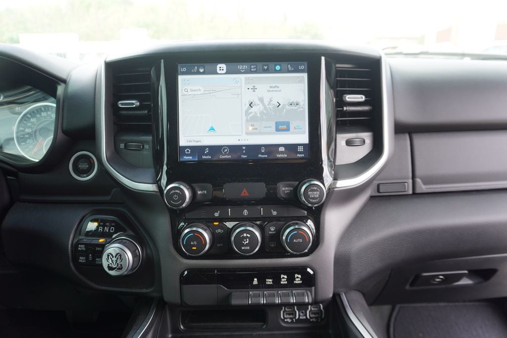 2022 RAM 1500 Big Horn Crew Cab 4x4 6'4' Box