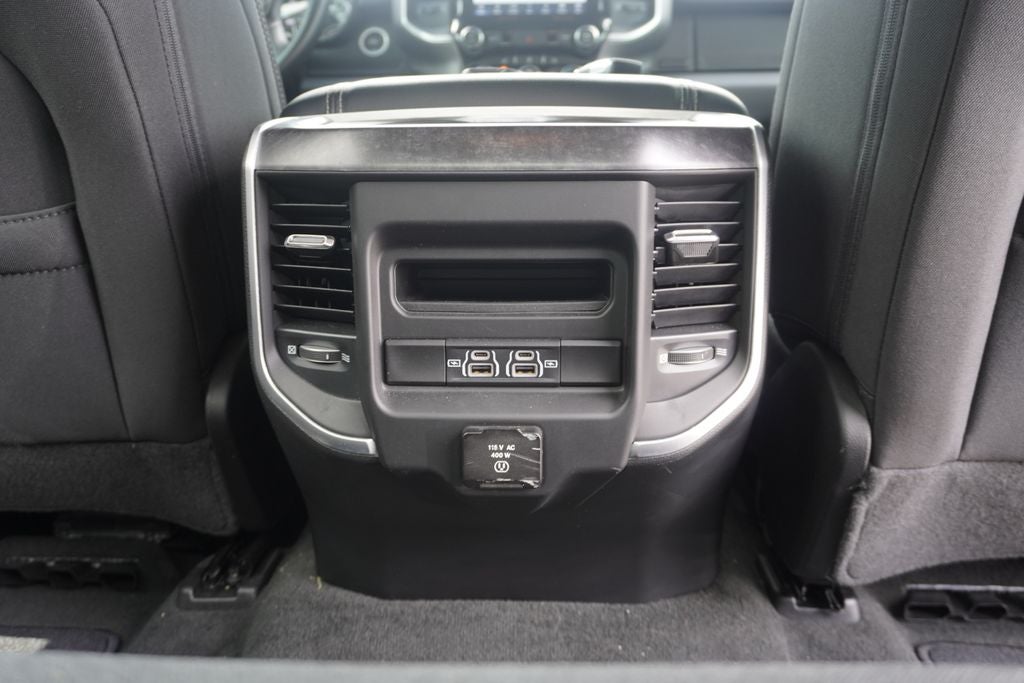 2022 RAM 1500 Big Horn Crew Cab 4x4 6'4' Box
