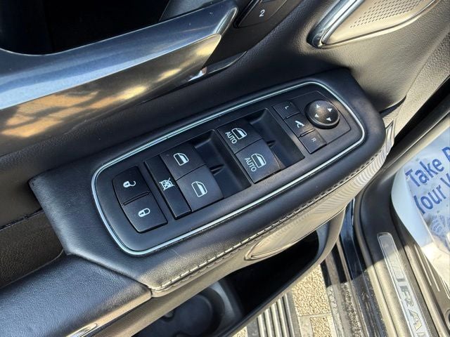 2021 RAM 1500 Limited Crew Cab 4x4 6'4' Box