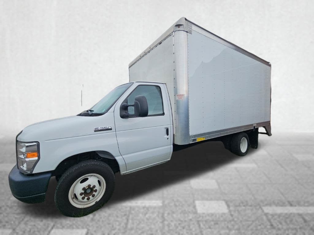 2019 Ford E-350 Cutaway Base Cutaway