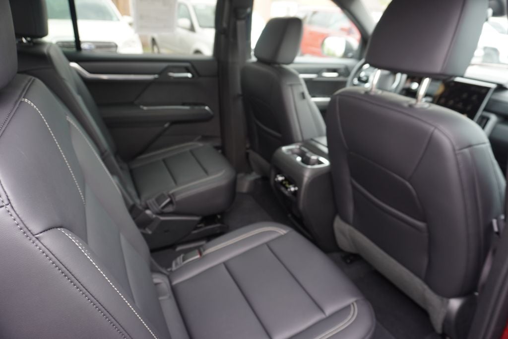 2025 GMC Acadia AWD Elevation
