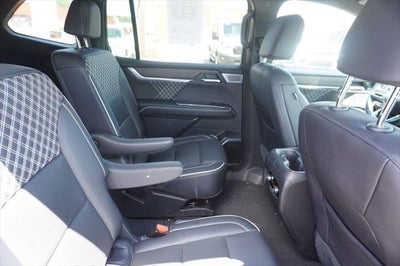 2024 GMC Acadia AWD Denali