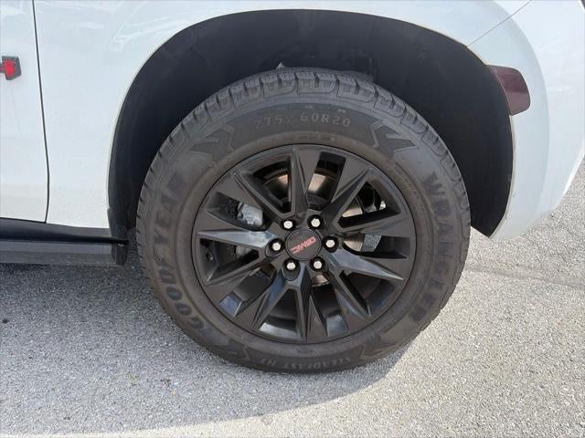 2024 GMC Yukon 4WD AT4