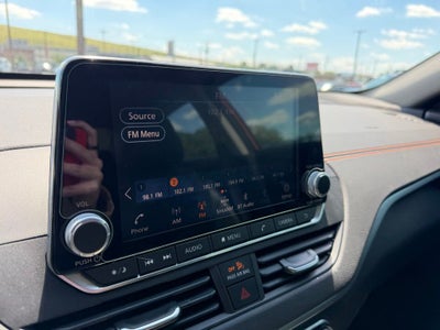 2020 Nissan Altima SR FWD