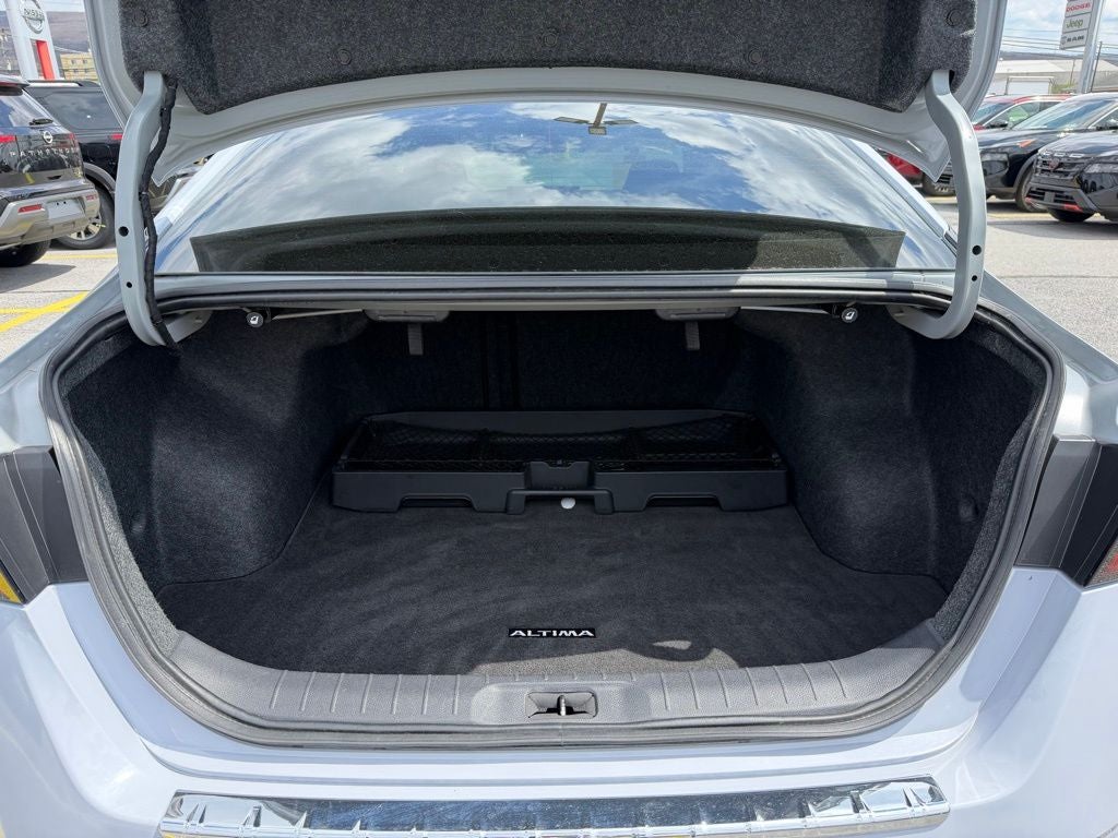 2023 Nissan Altima SR Intelligent AWD