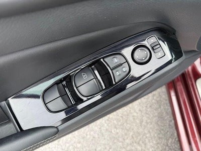 2024 Nissan Altima SL FWD