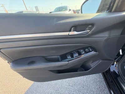 2024 Nissan Altima SL FWD