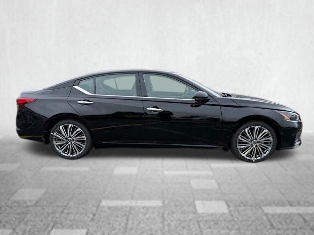 2025 Nissan Altima SL FWD