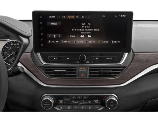 2024 Nissan Altima SL FWD