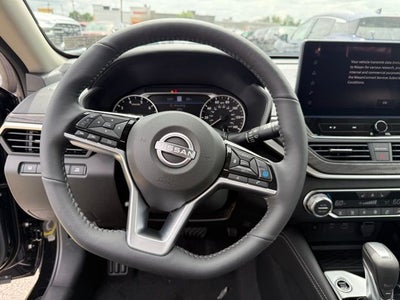 2025 Nissan Altima SL FWD