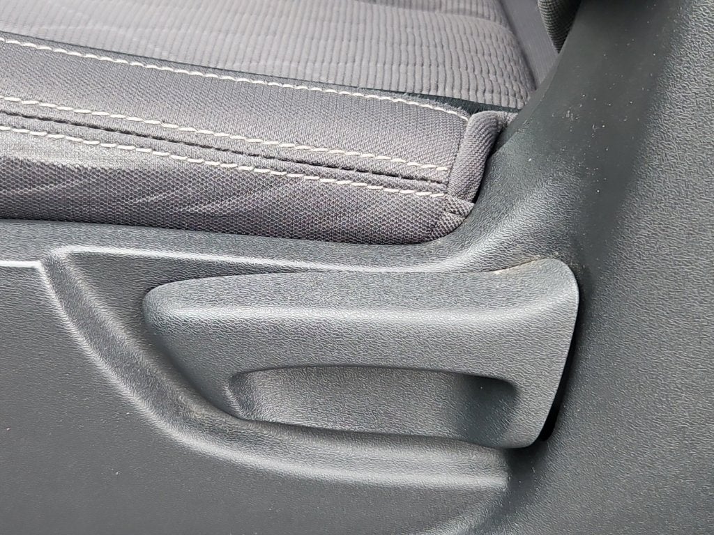 2023 Nissan TITAN King Cab S 4x4