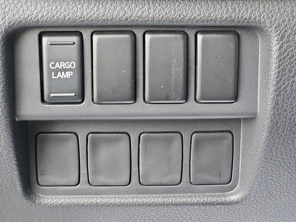 2023 Nissan TITAN King Cab S 4x4