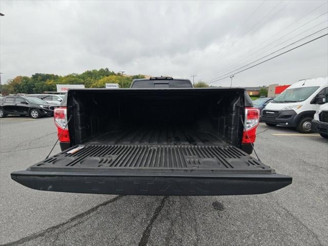 2023 Nissan TITAN King Cab S 4x4