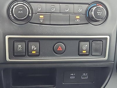 2023 Nissan TITAN King Cab S 4x4