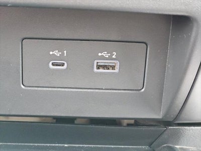 2024 Nissan TITAN Crew Cab SV 4x4