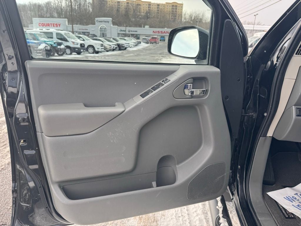 2020 Nissan Frontier Crew Cab SV 4x4