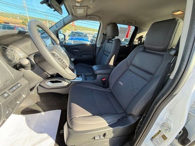 2022 Nissan Frontier Crew Cab SV 4x4