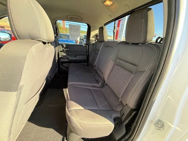 2022 Nissan Frontier Crew Cab SV 4x4