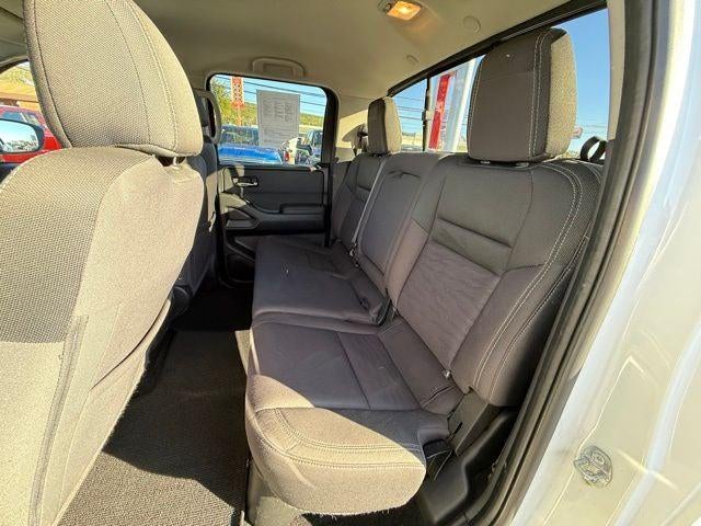 2022 Nissan Frontier Crew Cab SV 4x4