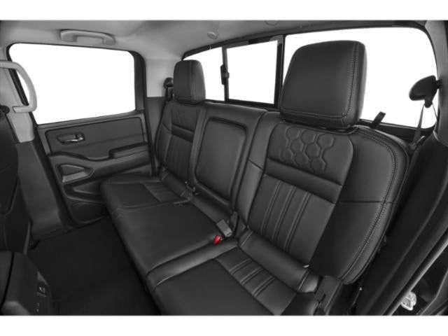 2024 Nissan Frontier Crew Cab SL 4x4