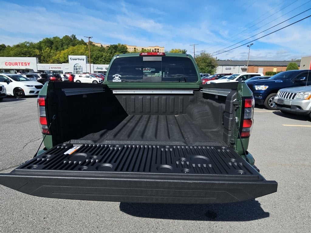 2026 Nissan Frontier Crew Cab PRO-4X 4x4
