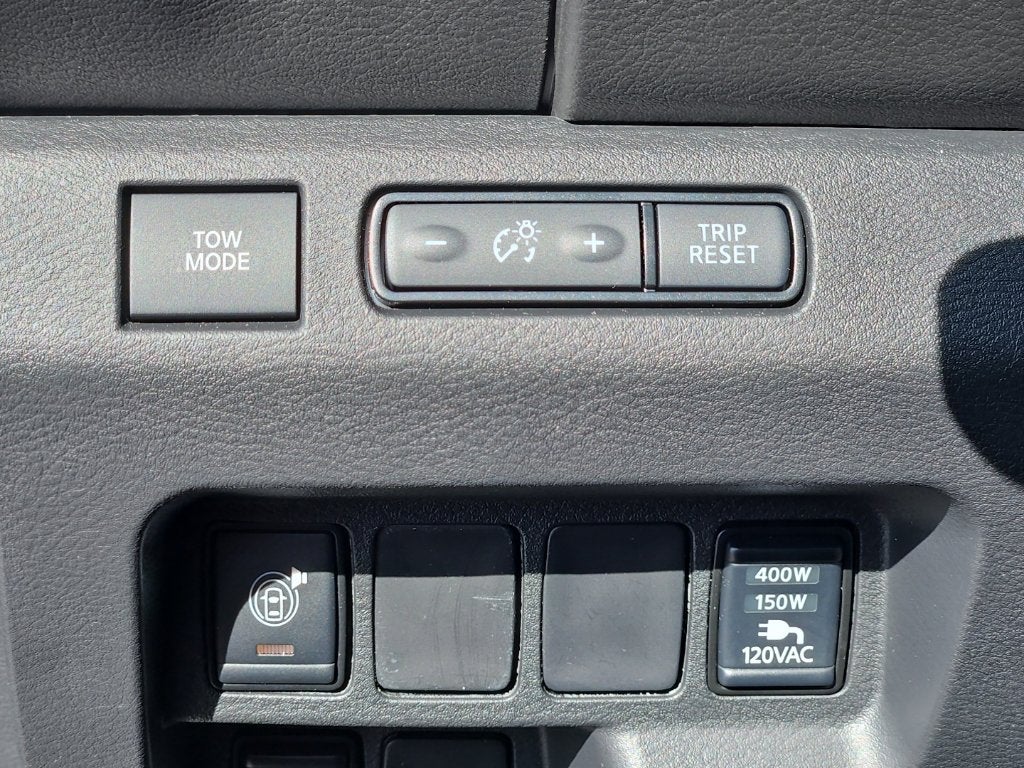 2026 Nissan Frontier Crew Cab PRO-4X 4x4